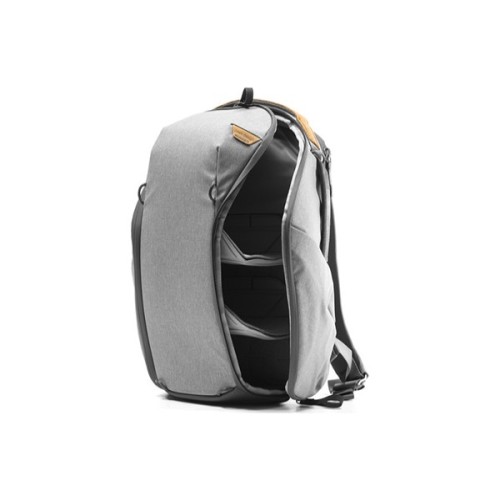 PEAKDESIGN EVERYDAY...