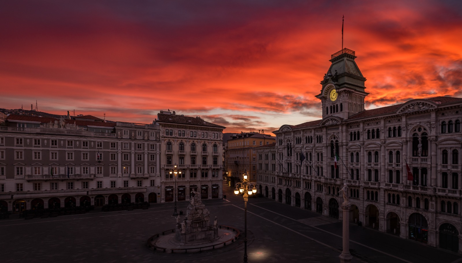 L’arte inconsueta di Anthony (Tony) Bradshaw: un fotografo inglese, triestino per adozione