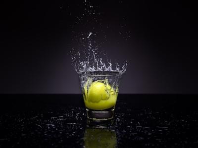 Sperimentare a casa con la Splash Photography
