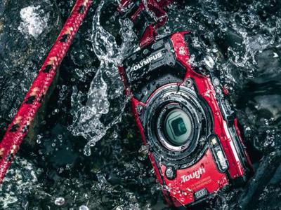 NUOVA OLYMPUS STYLUS TOUGH TG-5