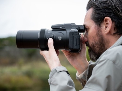 Nikon aggiorna la P1000 con una modifica importante